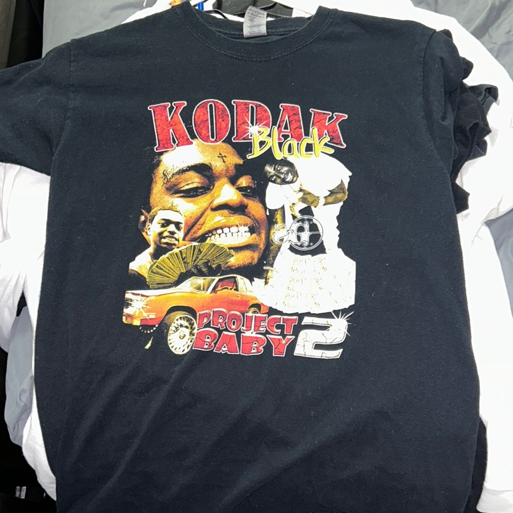 Black shirt size small